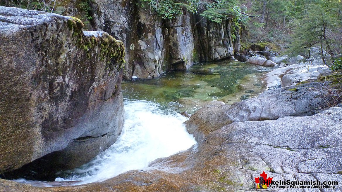 Upper Shannon Falls Trail